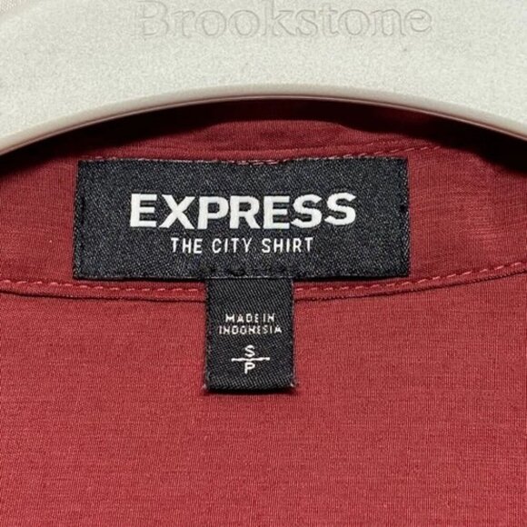 Express City Shirt Women’s Small Burgundy Button Up Blouse Roll Tab Sleeve EUC - Picture 5 of 5